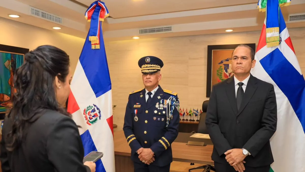 Ernesto Rodríguez García asume la Policía Nacional con la misión de frenar delincuencia