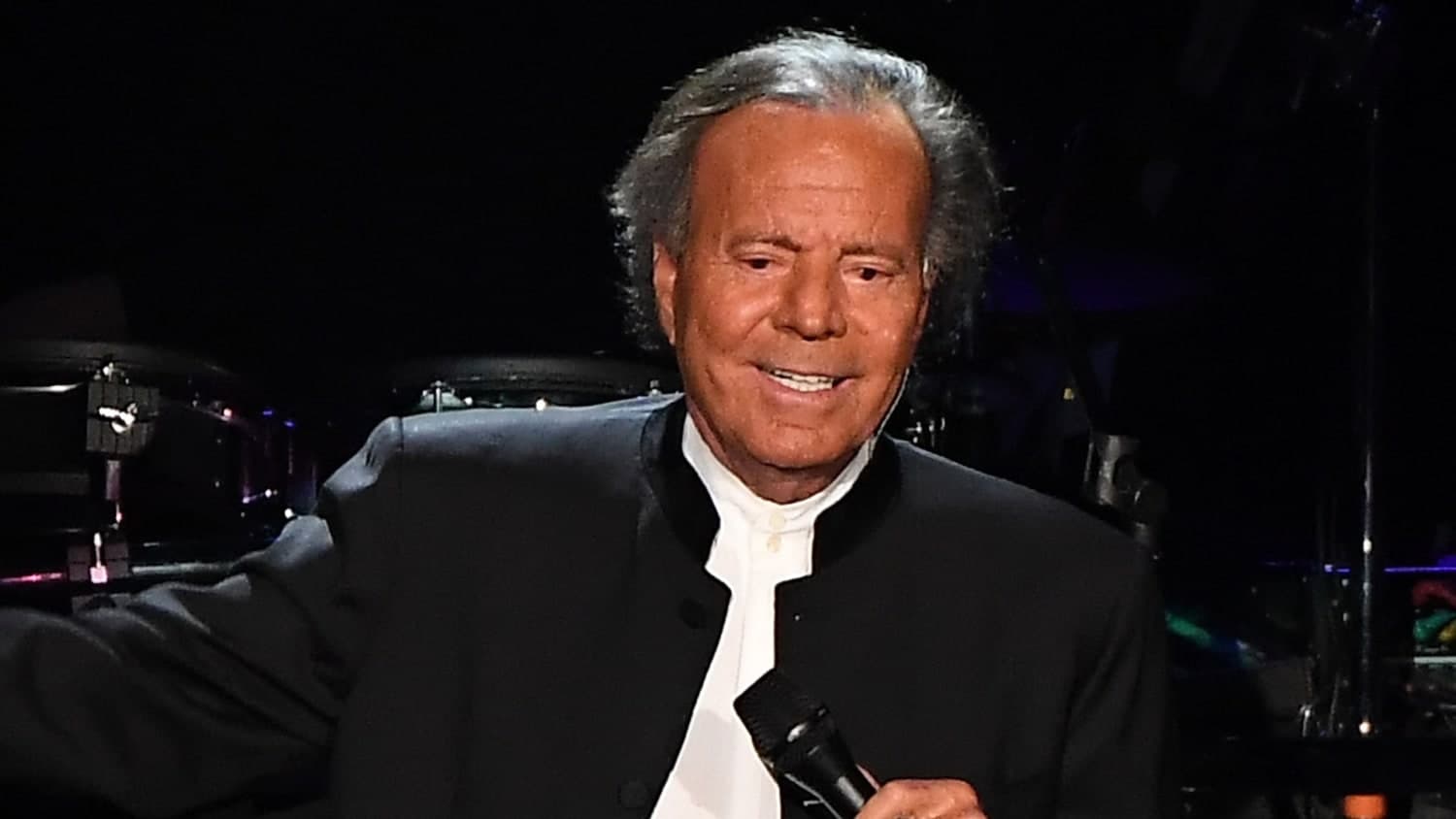 Periodistas respaldan a elDiario.es tras querella de Julio Iglesias