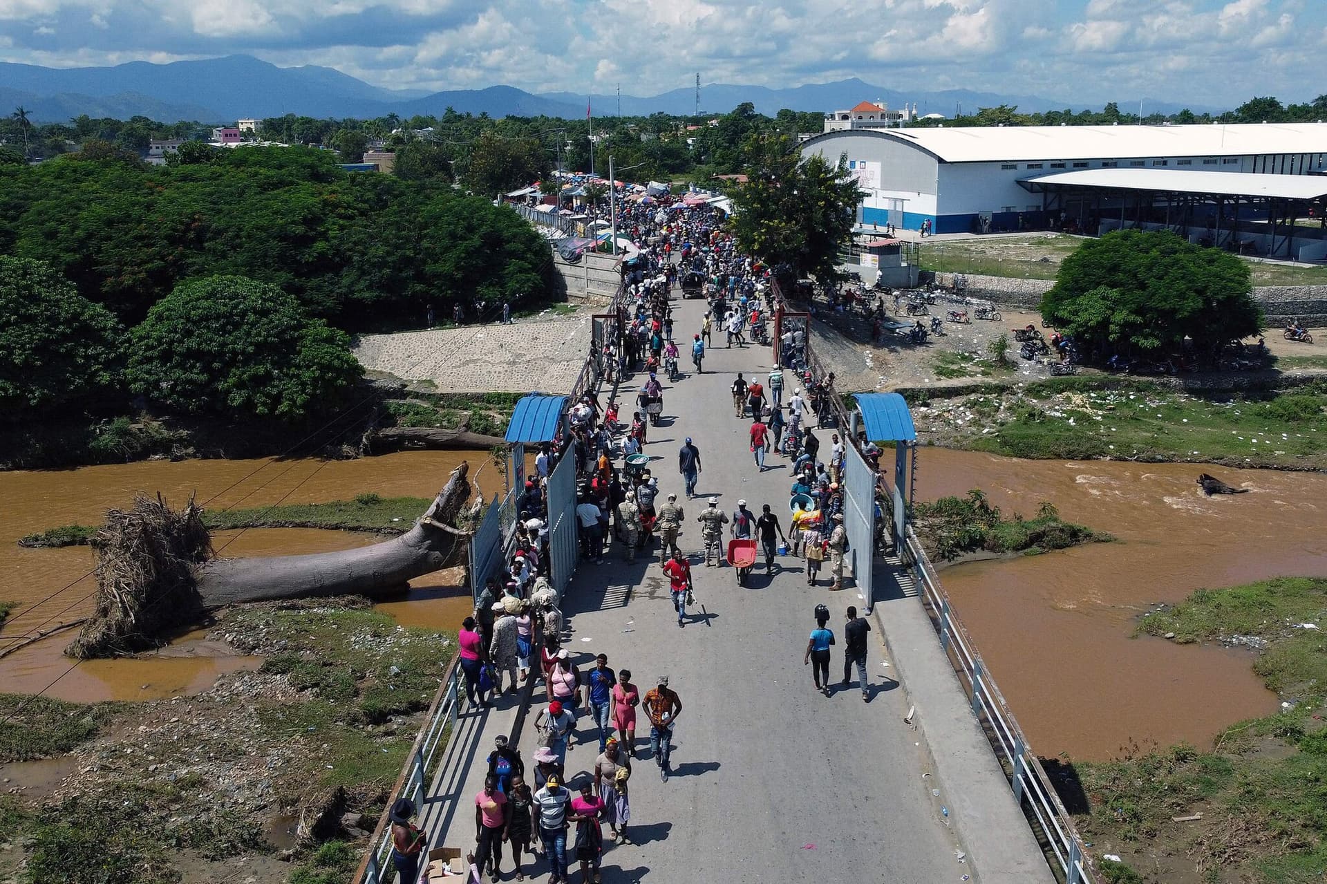 República Dominicana descarta cerrar la frontera con Haití pese a la tensión en ese país